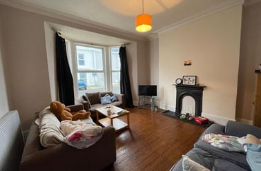 Hill Park Crescent, Greenbank, Plymouth - Image 2